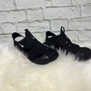 Nike Women's Black Open-Toe Sandals